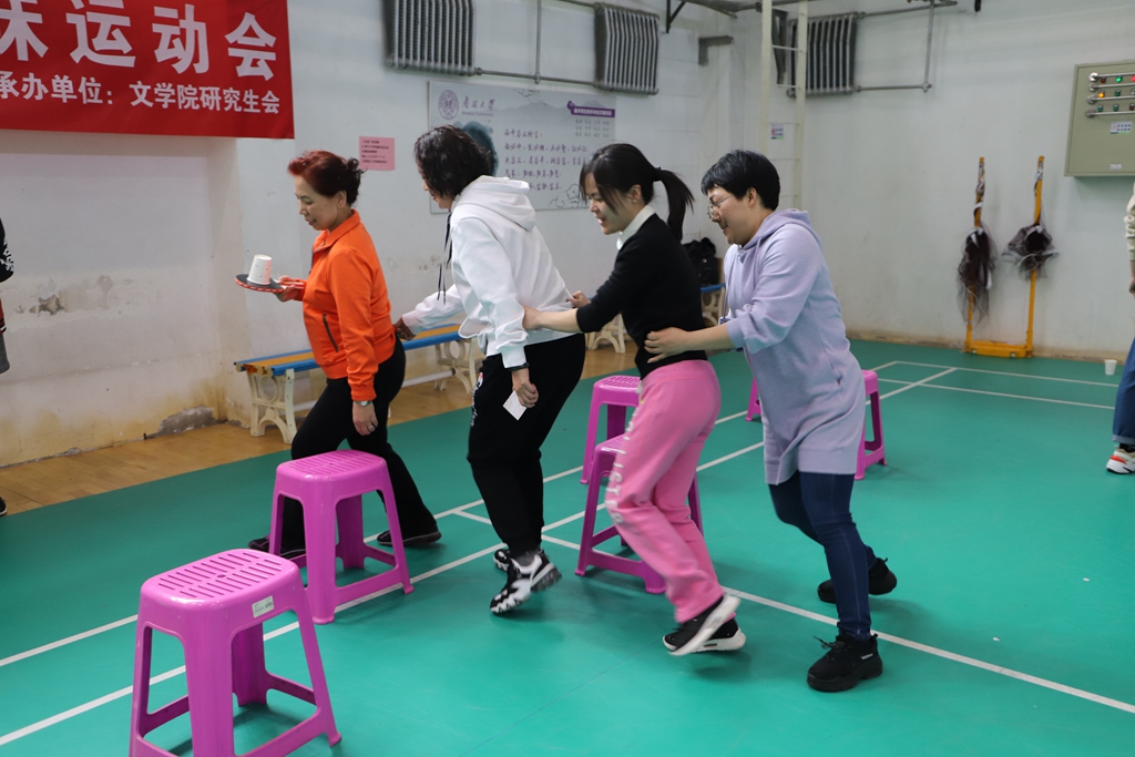 神龙摆尾.jpg 神龙摆尾.jpg